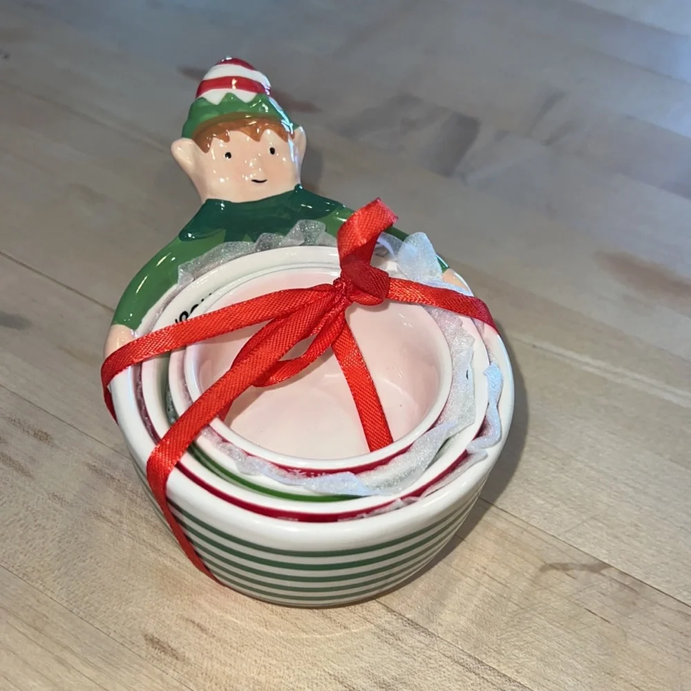 Holiday Time Elf Measuring Cups.